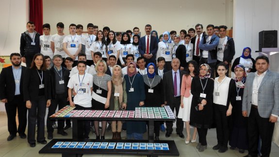 Artvin Anadolu İmam Hatip Lisesinde 4006 TÜBİTAK Bilim Fuarı Gerçekleştirildi
