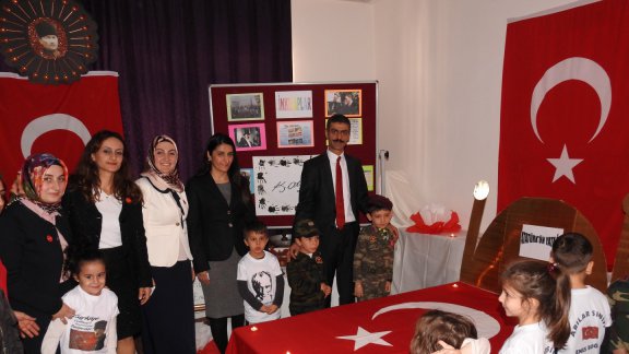 Milli Egemenlik Anaokulunda Atatürk Müzesi Sergisi Açıldı.