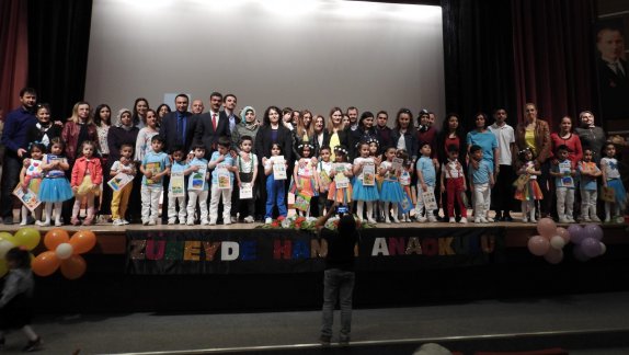 Zübeyde Hanım Anaokulunun Yıl Sonu Gösterisi ve Sergisi ile İmza Günü Etkinliği Gerçekleştirildi.