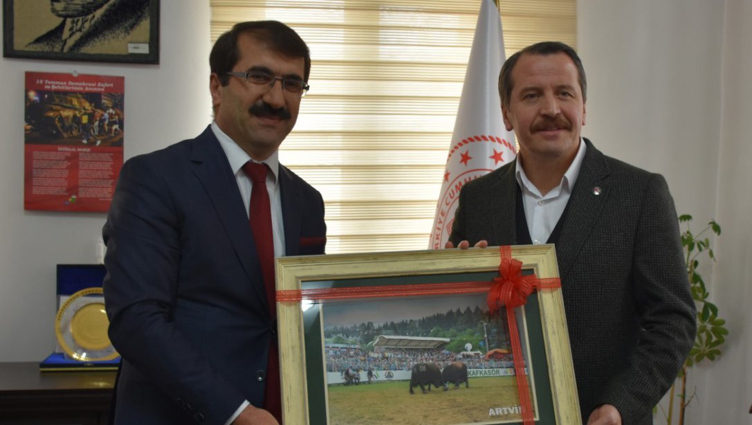 Memur-Sen Genel Başkanı Ali YALÇIN'dan İl Milli Eğitim Müdürü Fahri ACAR'a Ziyaret