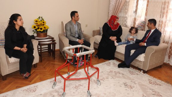İl Milli Eğitim Müdürü Abdulcelil KAHVECİ, Özel Eğitim Öğrencilerimize Ev Ziyaretinde Bulundu.