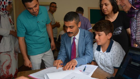 Milli Eğitim  Müdürü Abdulcelil Kahveci  Tercih Danışmanlığı Bürolarını Ziyaret Etti