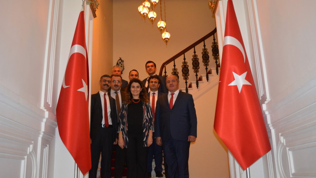 İl Milli Eğitim Müdürü Abdulcelil  KAHVECİ  Batum Başkonsolosu Makbule KOÇAKı Ziyaret Etti