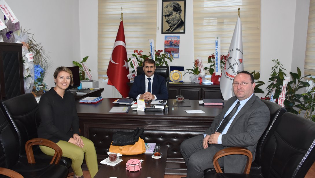24 Kasım Öğretmenler Günü Kutlama Etkinliklerinde İlimizi Ankara' da Temsil Edecek Öğretmenimiz İl Milli Eğitim Müdürümüzü Makamında Ziyaret etti